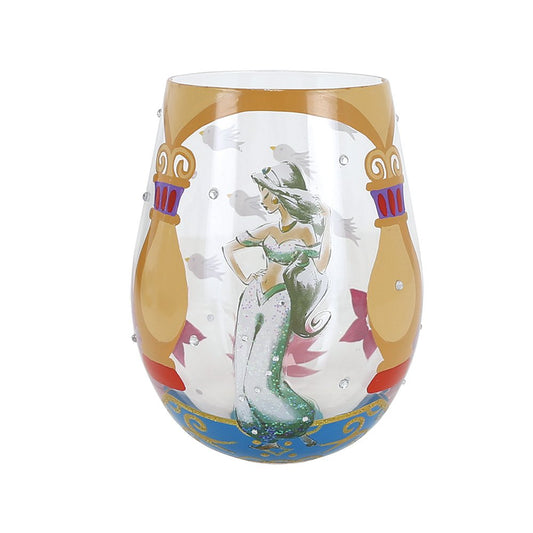 Geniet van je favoriete drankjes met een vleugje vrijheid en magie dankzij het Disney Jasmine Drinkglas “Let Your Dreams Soar”. Het elegante ontwerp en de inspirerende boodschap brengen de avontuurlijke geest van Jasmine tot leven in elk moment.