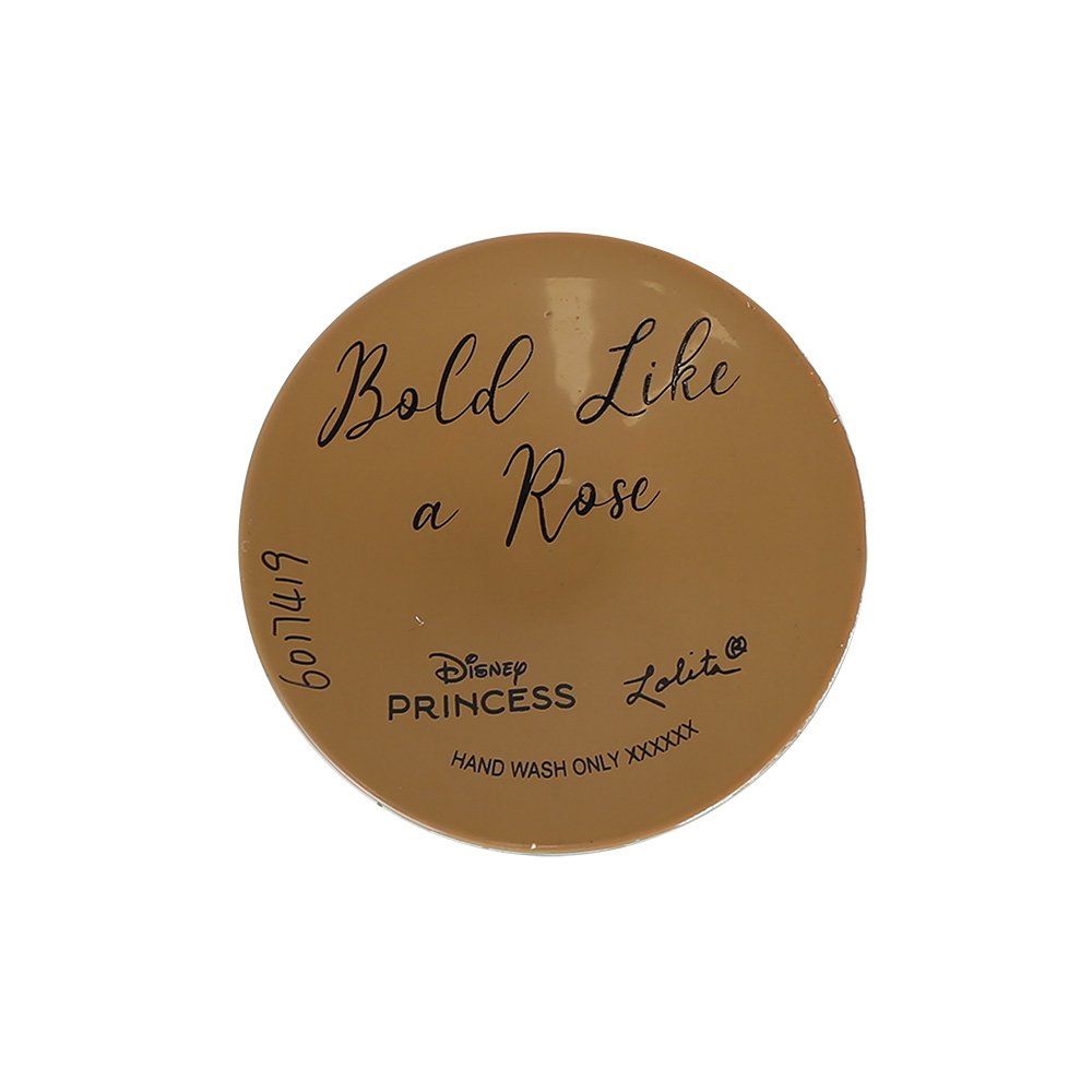 Laat elk moment voelen als een sprookje met het Disney Belle Wijnglas “Bold Like a Rose”. Het elegante bloemmotief en de Disney-magie maken dit glas zowel functioneel als decoratief bijzonder.
