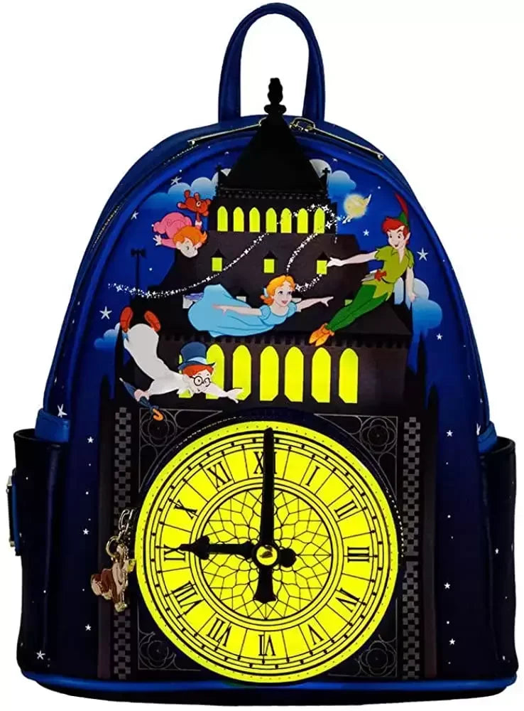 Disney Peter Pan Loungefly rugzak met lichtgevende klok, kleurrijke accenten en unieke Nooitgedachtland uitstraling.